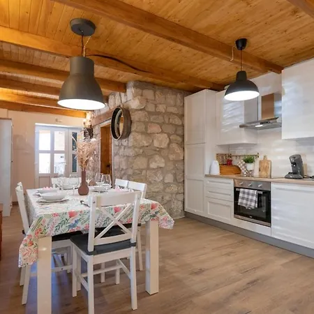 Holiday home Eli Rustic Holiday House With Privat Pool *