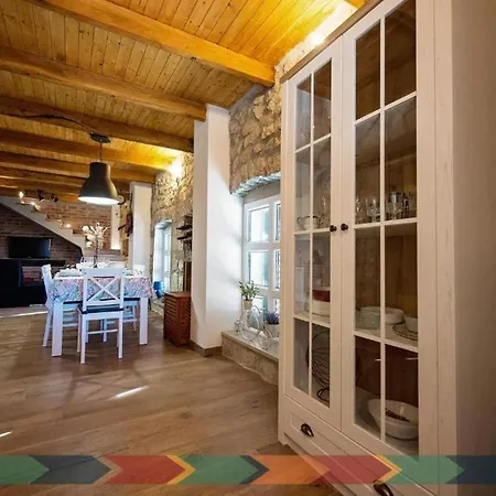 펜션 Eli Rustic Holiday House With Privat Pool