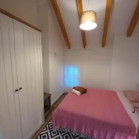 펜션 Eli Rustic Holiday House With Privat Pool 이모츠키
