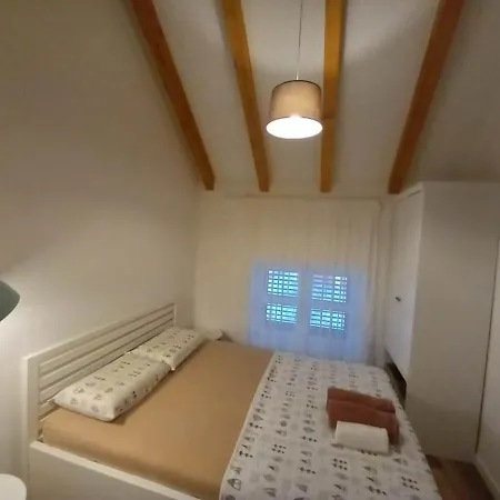 Eli Rustic Holiday House With Privat Pool * 이모츠키